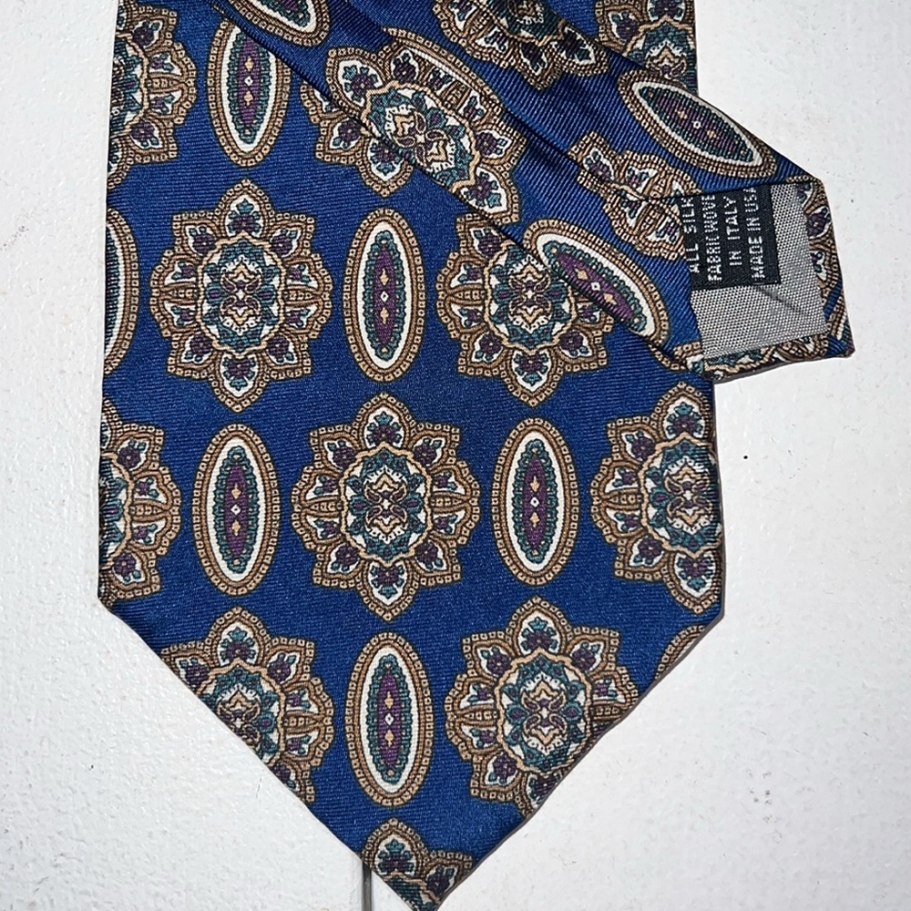 Elegant Christian Dior, silk Blue Patterned Men's Tie